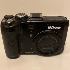 Nikon Coolpix  p6000